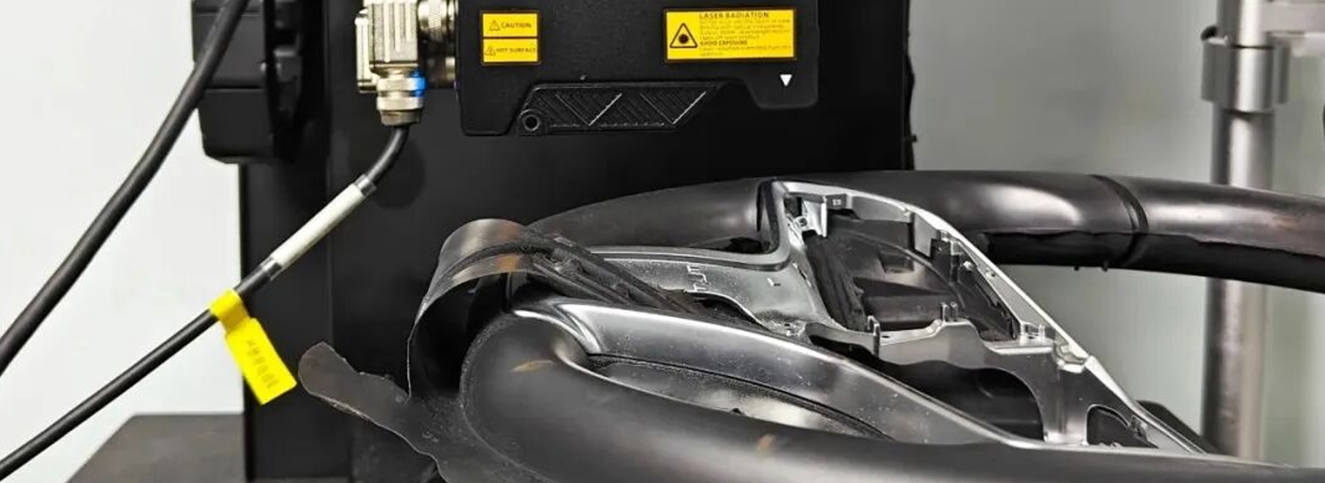 汽车方向盘壳体间缝隙测量